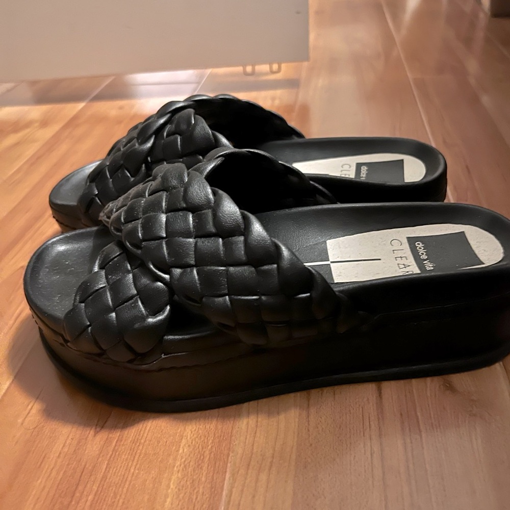 Dolce Vita black platform sandal- worn once